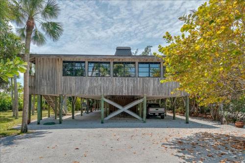 Homes- 210 Wheeler, Boca Grande