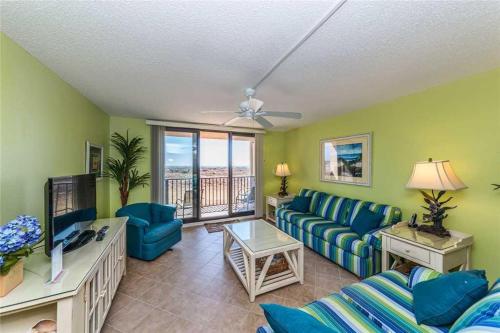 Island Club - Two Bedroom Condo - 2102, Hilton Head Island