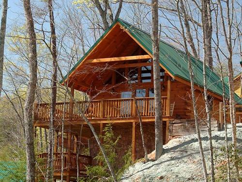 Knotty'N Nice - Two Bedroom Home, Gatlinburg