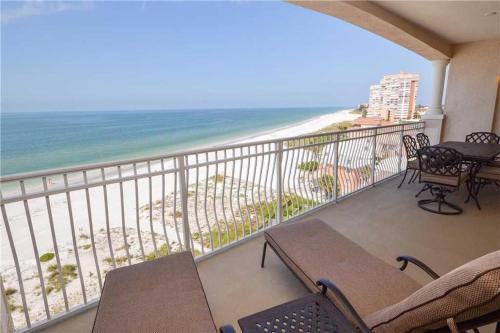 La Vistana - Three Bedroom Condo - 703, St. Pete Beach