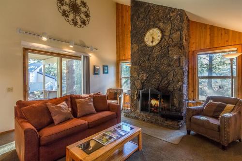 Lark 7, Sunriver