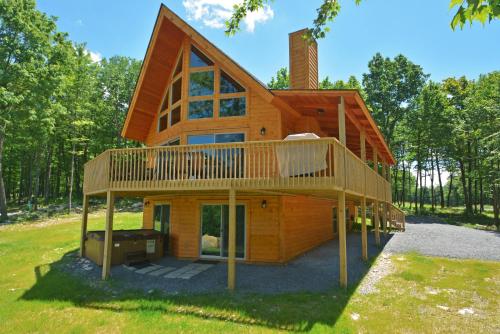 Mountain Dreams Five-Bedroom Holiday Home, McHenry