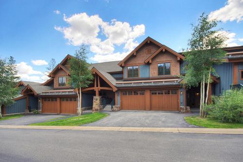 Mountain Thunder Lodge 302 Apartment, Breckenridge