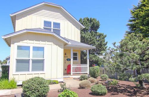 Ocean Gem Home, Lincoln City