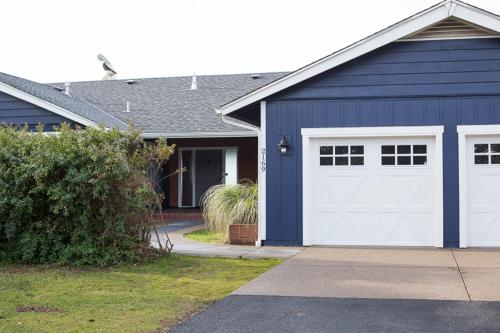 Oceanus Home, Lincoln City