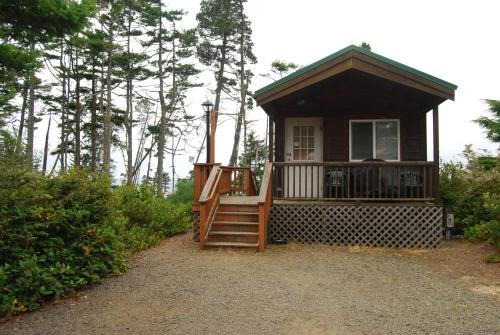Pacific City Camping Resort Cabin 6, Cloverdale