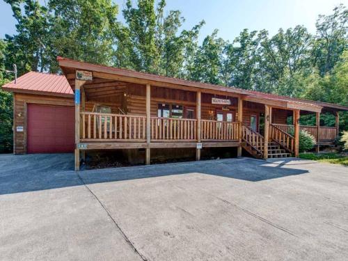 Paul's Paradise - Two Bedroom Home, Gatlinburg