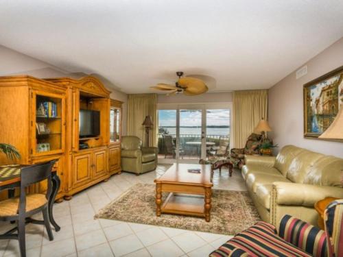 Pier Point 104 Apartment, Saint Simons Island