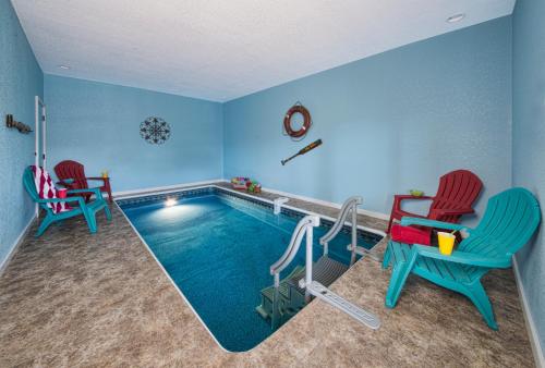Poolin' Around One-Bedroom Cabin, Pigeon Forge