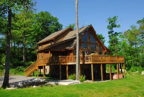 Rocky Adventures Five-Bedroom Holiday Home, McHenry