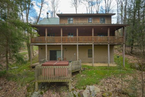 Rocky Top Four-Bedroom Holiday Home, Thayerville