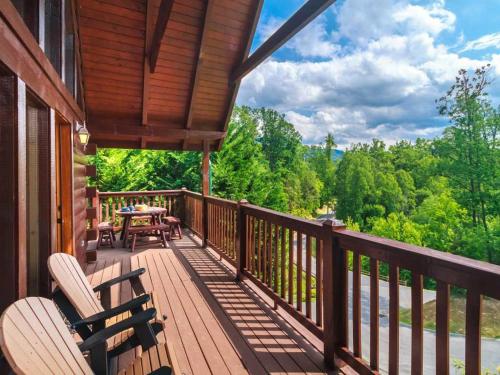 Saddle Ridge - Two Bedroom Home, Gatlinburg