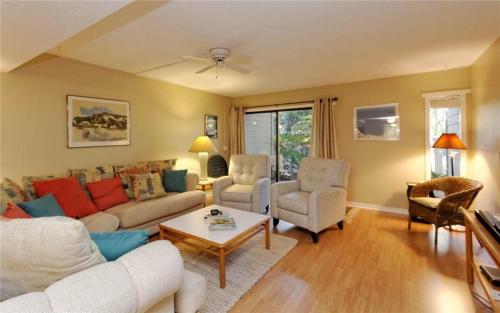 SailMaster - Two Bedroom Condo - 37, Hilton Head Island