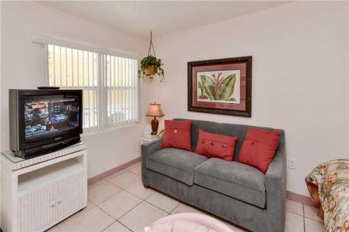 Sea Rocket - Studio Condo - 2, St. Pete Beach