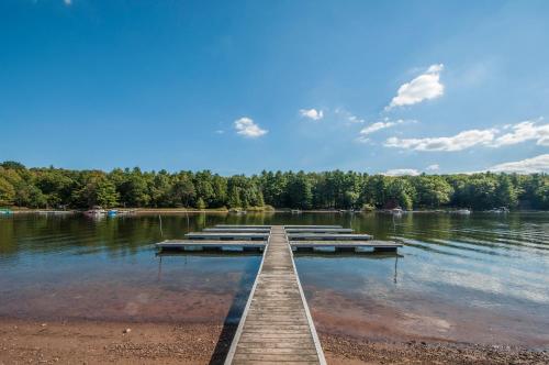 Serenity Now Five-Bedroom Holiday Home, Swanton