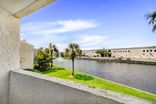 Shoreline Towers Townhouse 4-4 by RealJoy Vacations, Destin