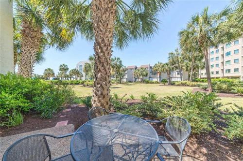 Shorewood - Two Bedroom Condo - 218, Hilton Head Island