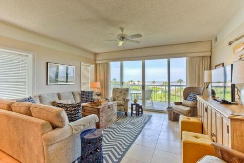 St. Simons Grand 202 Apartment, Saint Simons Island