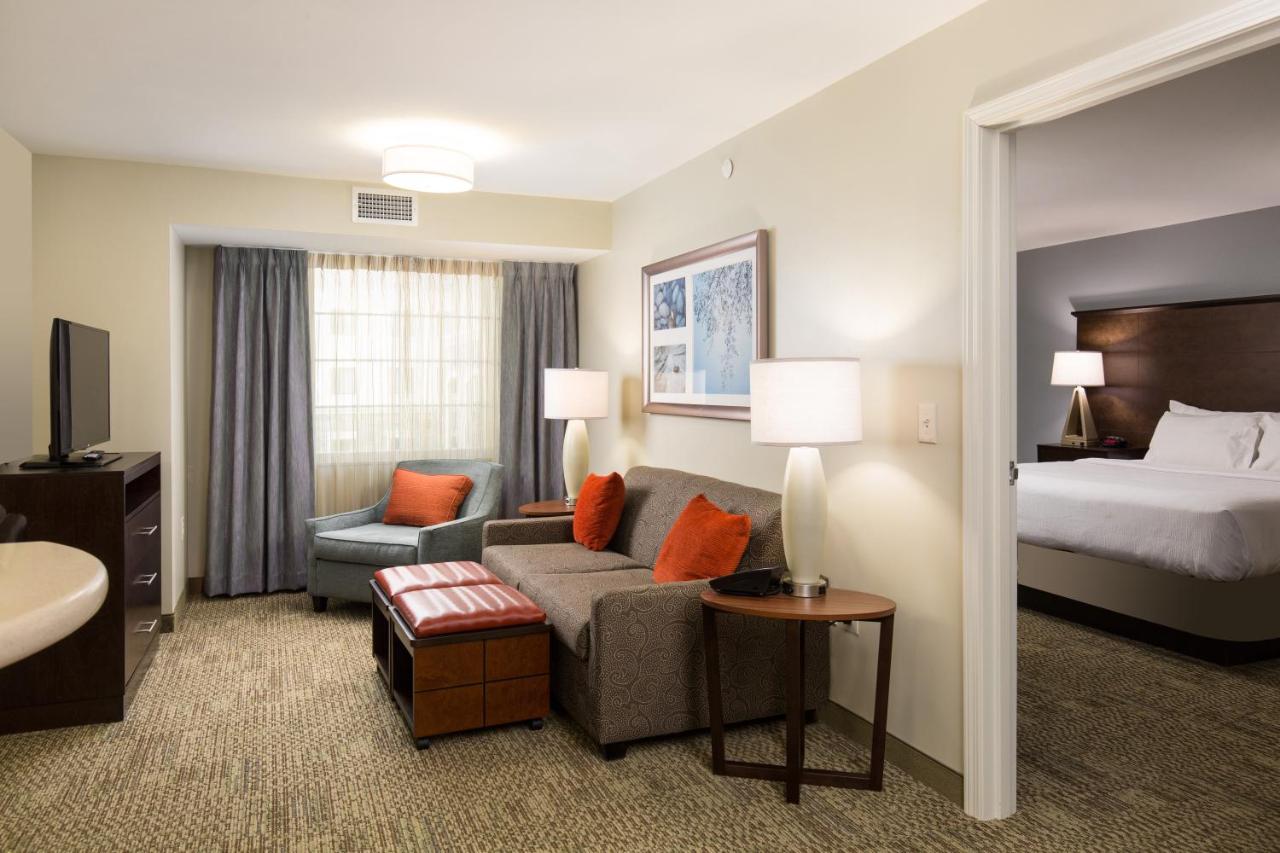 Staybridge Suites - Columbus Polaris, Flint