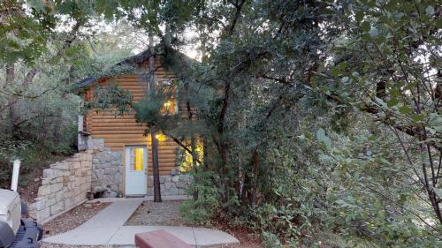 The Cabin at Lydia's Canyon, Glendale