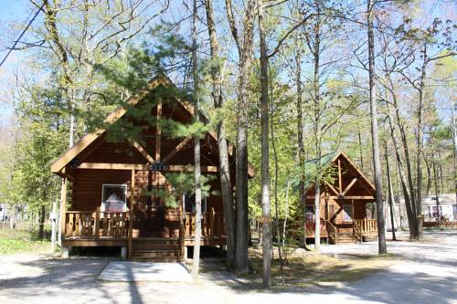 Tranquil Timbers Deluxe Cabin 5, Sturgeon Bay