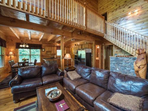 Triple Mountain View - Three Bedroom Home, Gatlinburg