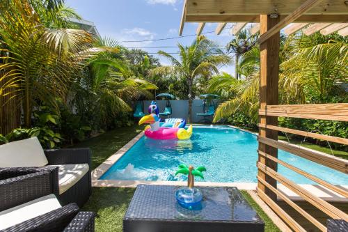 Tropical Garden Bungalow, West Palm Beach