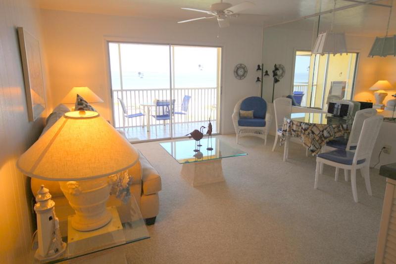 Vacation Condo #434, Fort Myers Beach