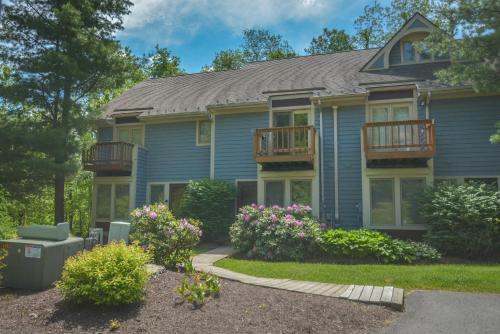 Villages of the Wisp #13 Lakeview Court Two-Bedroom Townhome, McHenry