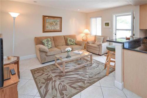 Waves - One Bedroom Condo - 17, St. Pete Beach