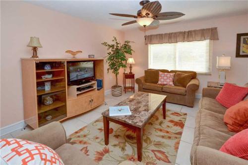 Waves - Two Bedroom Condo - 10, St. Pete Beach