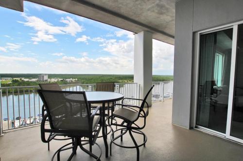 Wharf 914 Apartment, Orange Beach