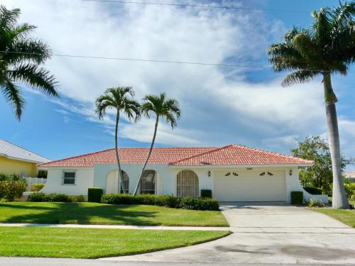 1040 Dana Court, Marco Island