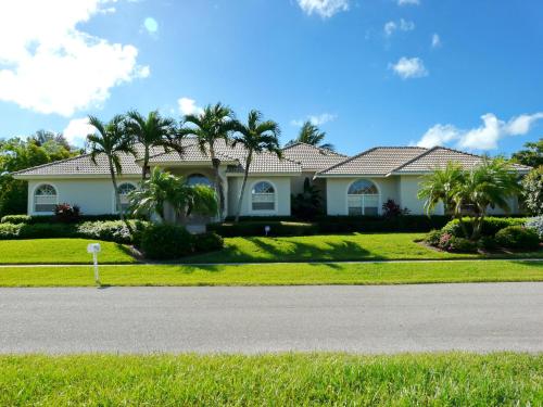 1165 Lamplighter Court, Marco Island