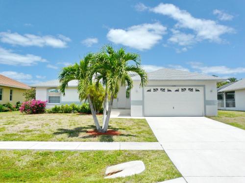 1292 Bayport Avenue, Marco Island