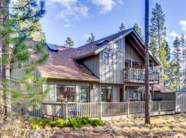 28 Cypress, Sunriver