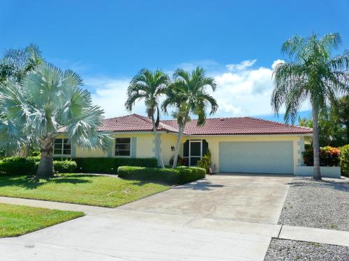 961 Abaco Court, Marco Island