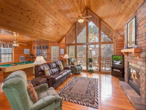 African Safari- One-Bedroom Cabin, Sevierville