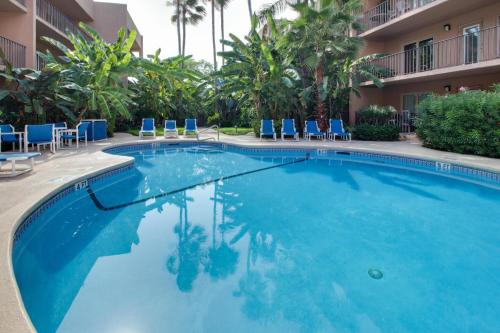 Beachview Condominiums: Wicker Wanderer (#109), South Padre Island