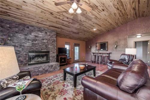 Bear Butte Lodge Three-bedroom Holiday Home, Ruidoso