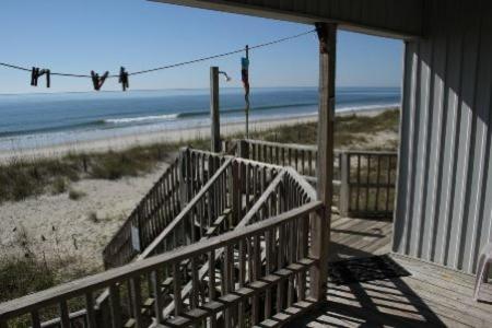 Blue Surf 1 Home, Oak Island