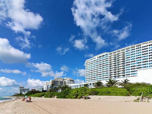 Castle Beach: Sunset Suite, Miami Beach