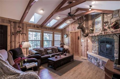 Chestnut Lodge Four-bedroom Holiday Home, Ruidoso