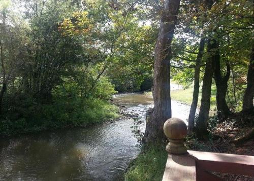 Cottage by the Creek, Sevierville
