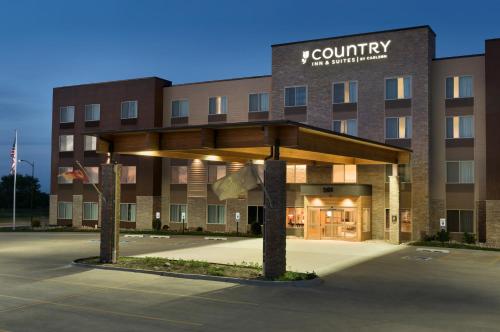 Country Inn & Suites by Radisson, Indianola, IA, Indianola