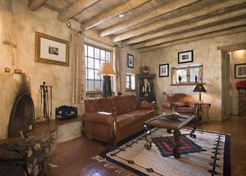 Cowboy Retreat Three-bedroom Holiday Home, Santa Fe