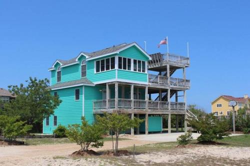 Dancin' Dolphin Home, Corolla