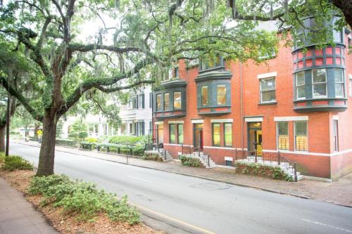 Delia Row - 903C - One-Bedroom, Savannah