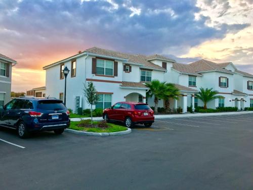 Four Bedrooms Home with Pool 3109, Kissimmee