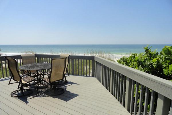 Franks Beach House, Holmes Beach